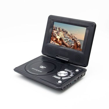 Портативный DVD плеер 7" LS-780T c цифровым тюнером DVB-T2