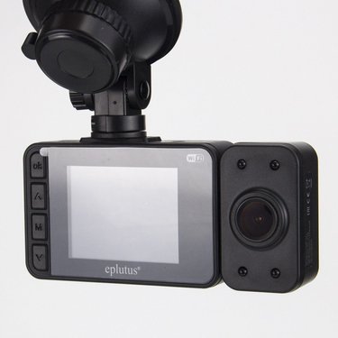Видеорегистратор eplutus DVR-942 WiFi FullHD 3-камеры