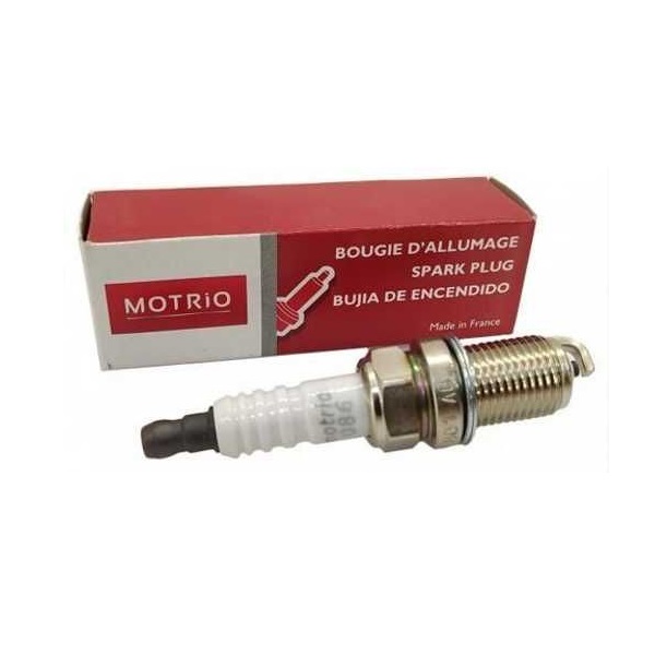 Свеча зажигания Renault 16 клап MOTRIO (8671004086) 1шт