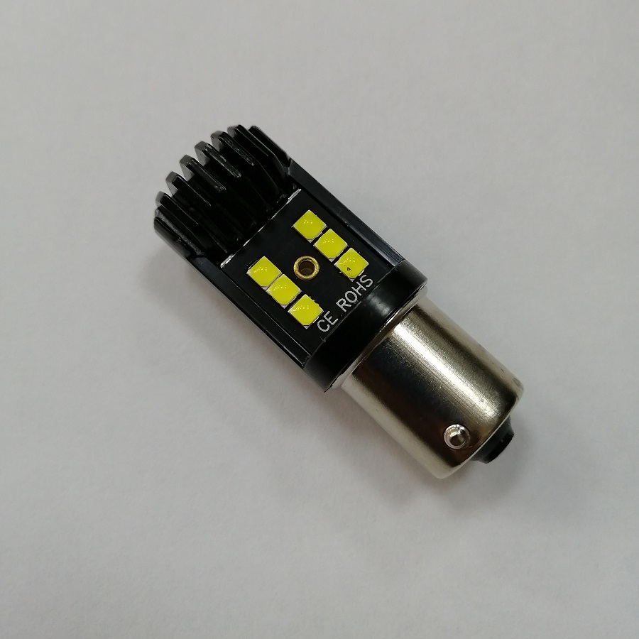 яЛампа диодная 10-30V P21W 12SMD (с радиатором)