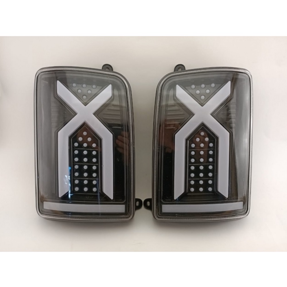 Задний LED фонарь комплект 2шт для NIVA 4x4 черный (габарит/стоп/поворотник/задний ход) X образн.